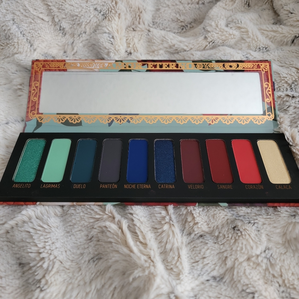 Muerte Eyeshadow Palette Melt Cosmetics - Picture 5 of 13